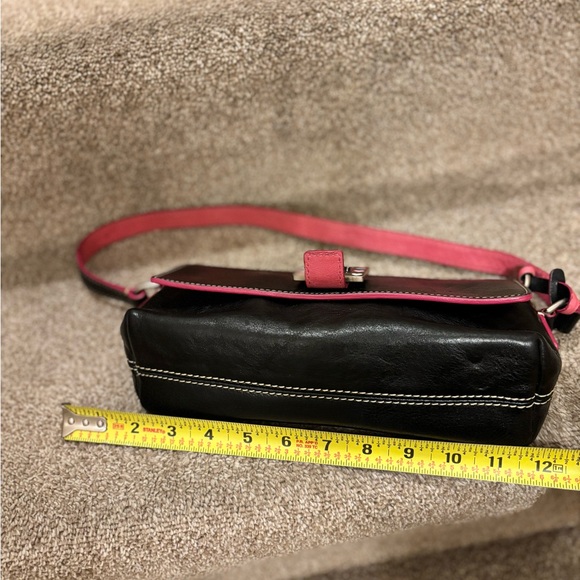 Dooney and Bourke shoulder bag - Picture 8 of 8